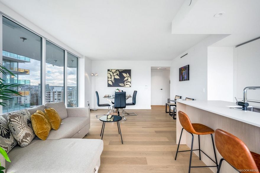 1504 1180 Broughton Street