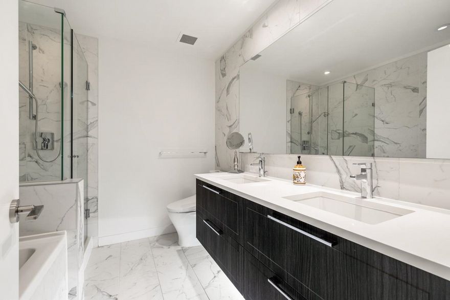 PH6 6677 Cambie Street