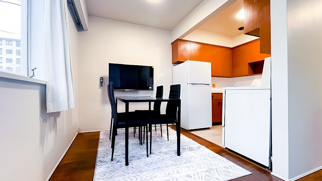 209 1925 NELSONSTREET, Vancouver BC V6G 1K9