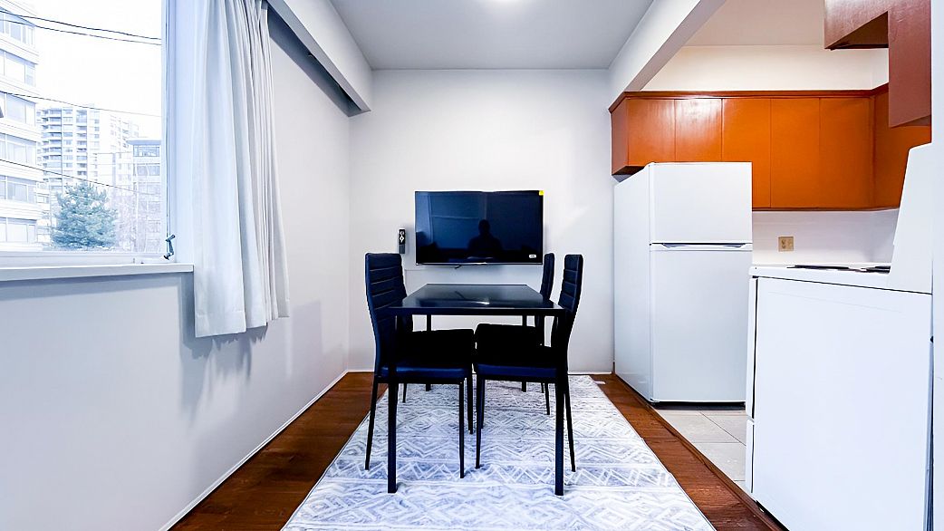 209 1925 NELSONSTREET, Vancouver BC V6G 1K9