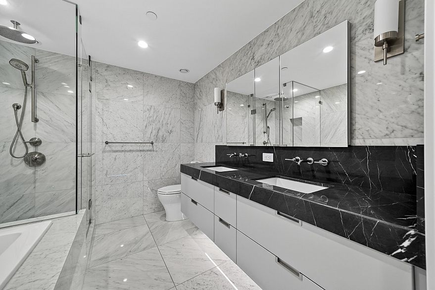 2403 1335 Howe Street