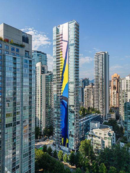 1701 499 Pacific Street