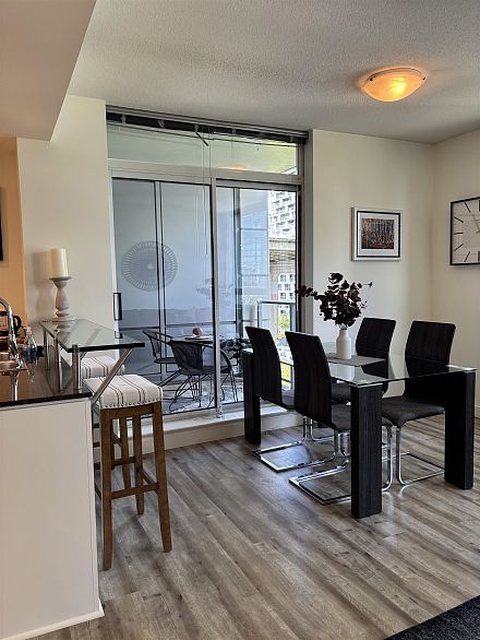 906 638 BEACH AVENUE, Vancouver BC V6Z 3A9