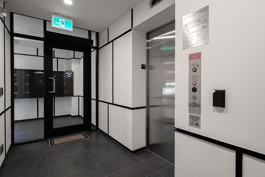 205 3590 W 39th Avenue