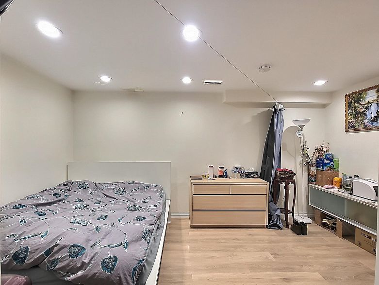 6878 Arlington Street