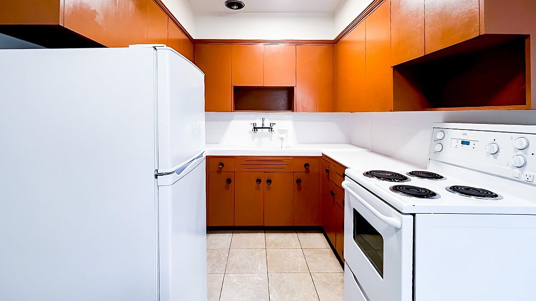 209 1925 NELSONSTREET, Vancouver BC V6G 1K9