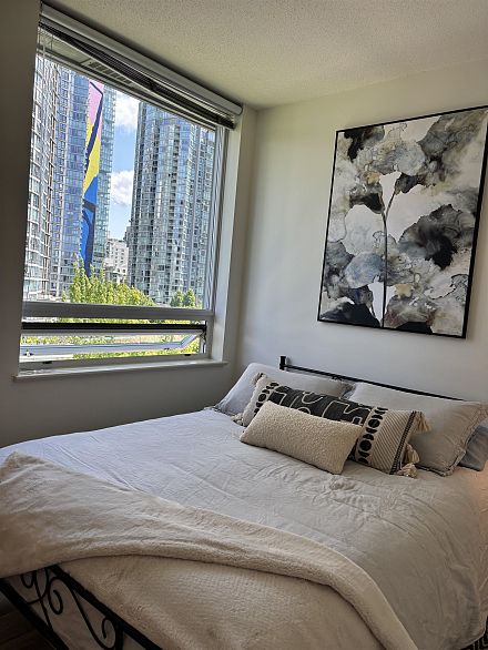 906 638 BEACH AVENUE, Vancouver BC V6Z 3A9