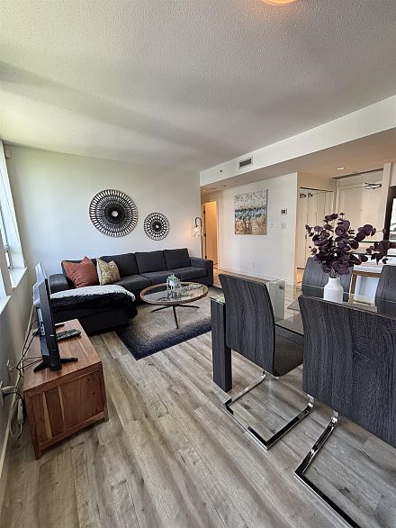 906 638 BEACH AVENUE, Vancouver BC V6Z 3A9