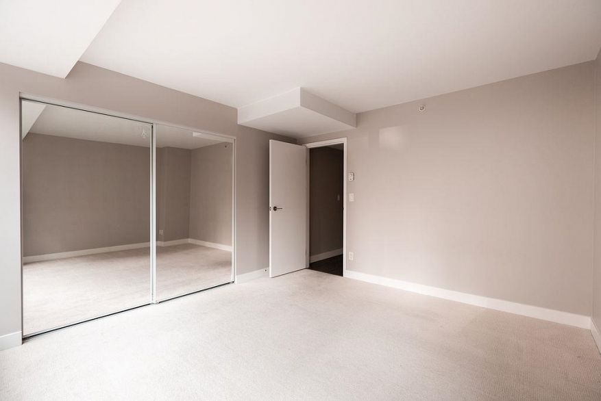 202 1323 Homer Street