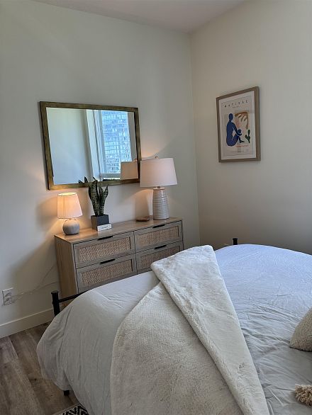 906 638 BEACH AVENUE, Vancouver BC V6Z 3A9