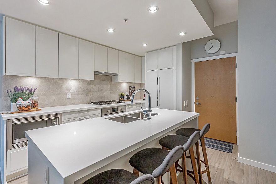 308 3188 Riverwalk Avenue