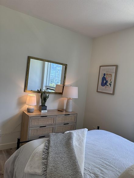 906 638 BEACH AVENUE, Vancouver BC V6Z 3A9