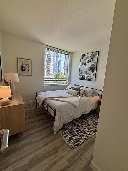 906 638 BEACH AVENUE, Vancouver BC V6Z 3A9