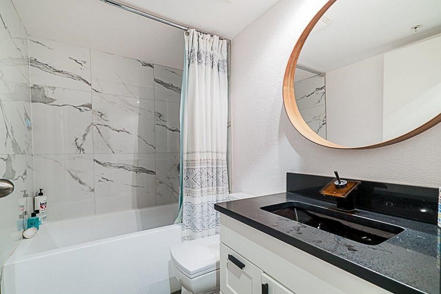 3004 438 Seymour Street