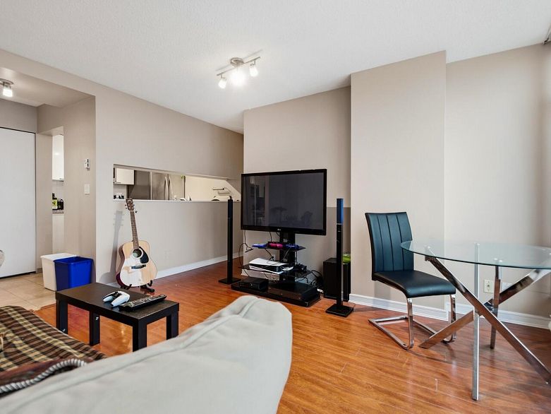 2101 1200 Alberni Street