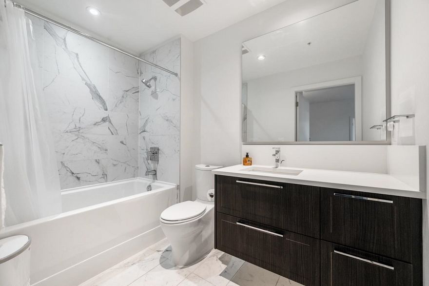 PH6 6677 Cambie Street