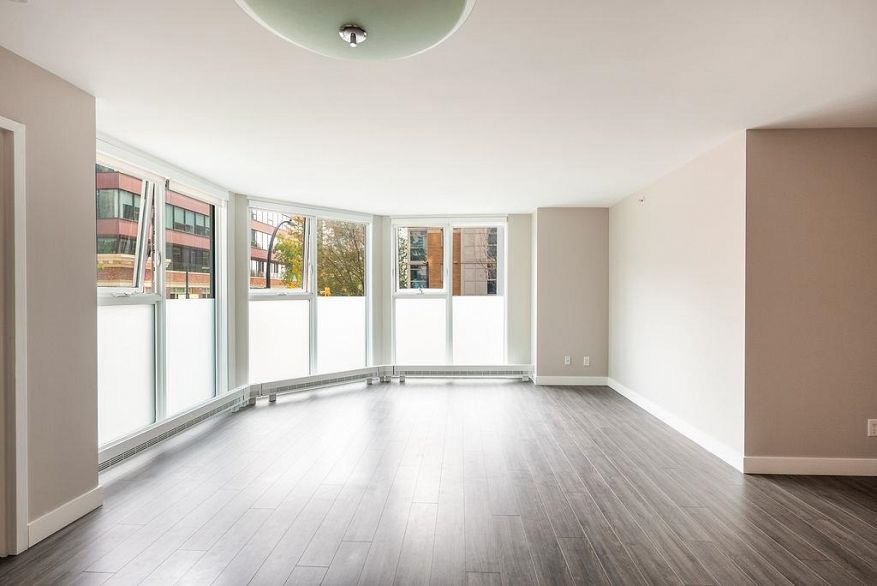 202 1323 Homer Street