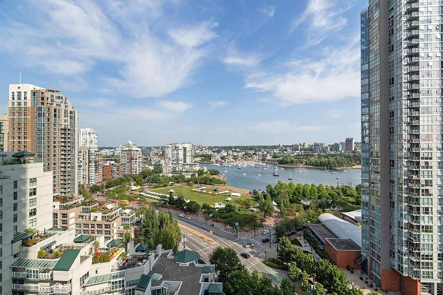 1701 499 Pacific Street