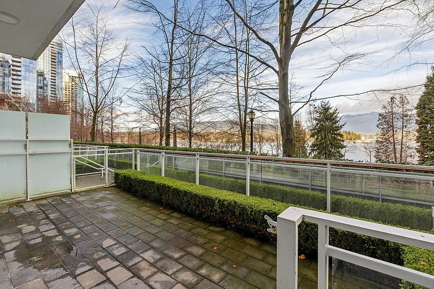 TH102 1139 W Cordova Street