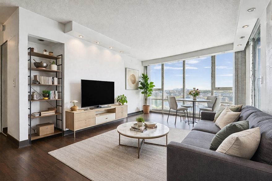 2201 1408 Strathmore Mews