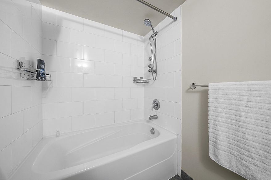 2107 1295 Richards Street