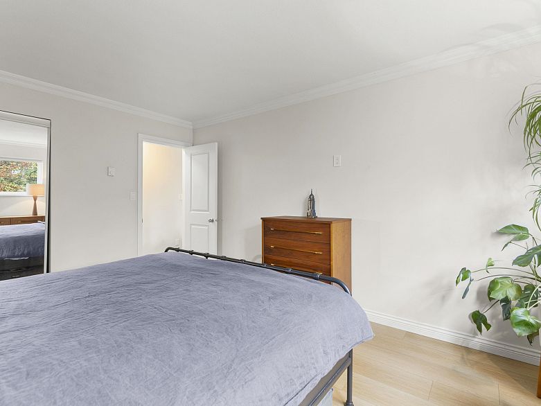 302 1550 Barclay Street