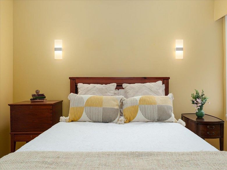 304 1274 Barclay Street