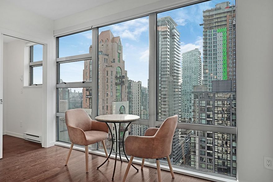 2404 1225 Richards Street