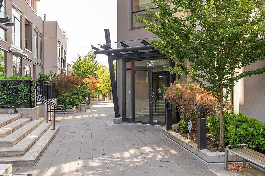 403 4171 Cambie Street