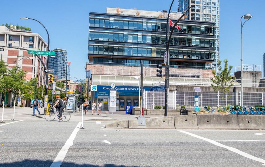 2706 602 Citadel Parade