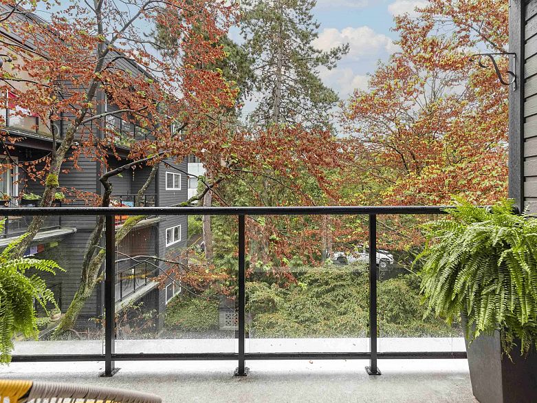 302 1550 Barclay Street