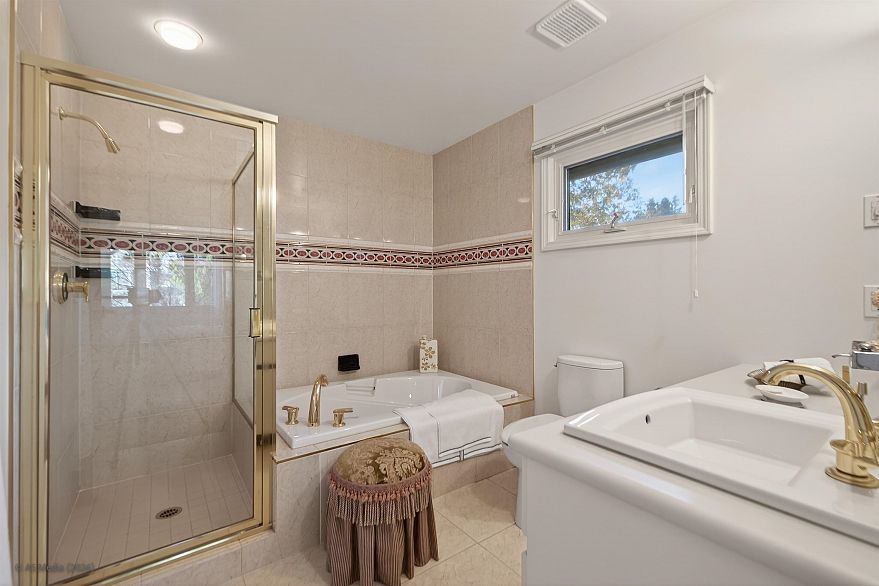 6787 Montgomery Street