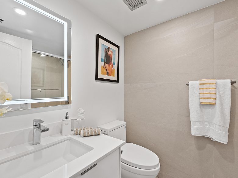 602 1177 Pacific Boulevard