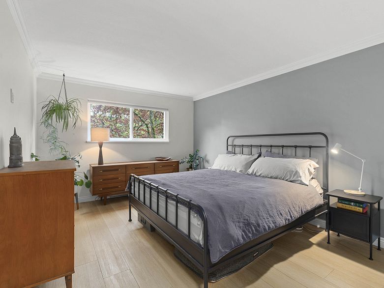 302 1550 Barclay Street