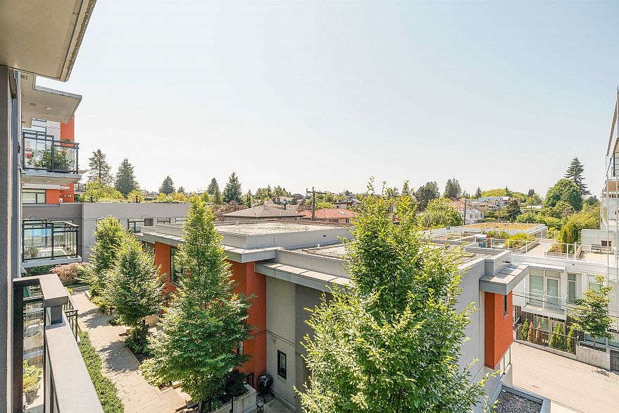 403 4171 Cambie Street