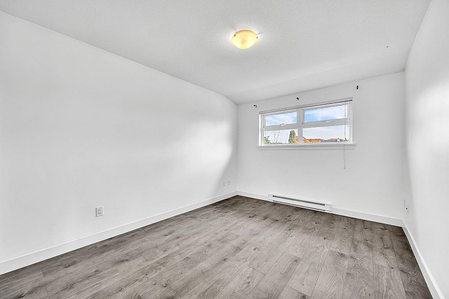 PH3 1533 E 8th Avenue