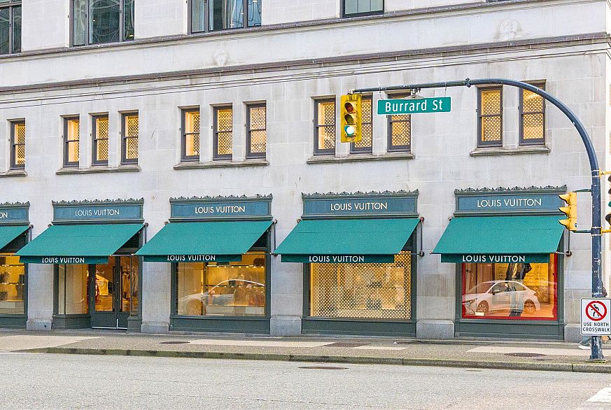 1006 1060 Alberni Street