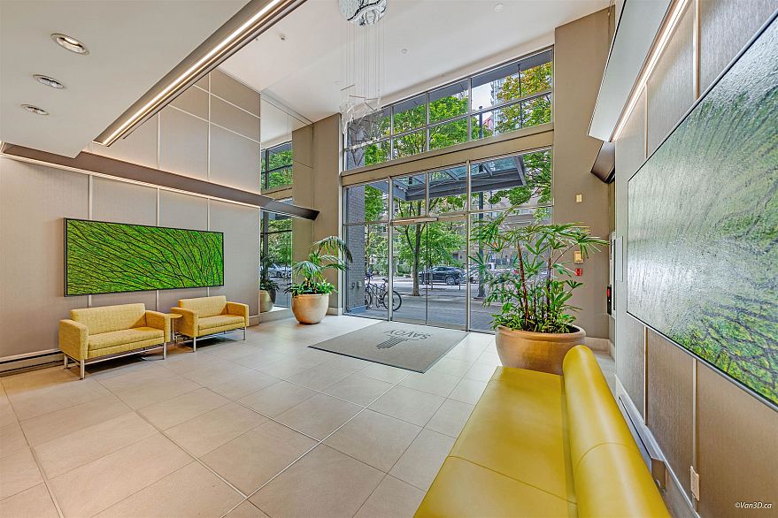 2104 928 Richards Street