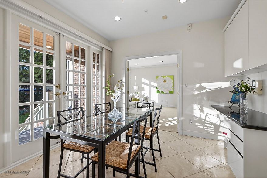 6787 Montgomery Street