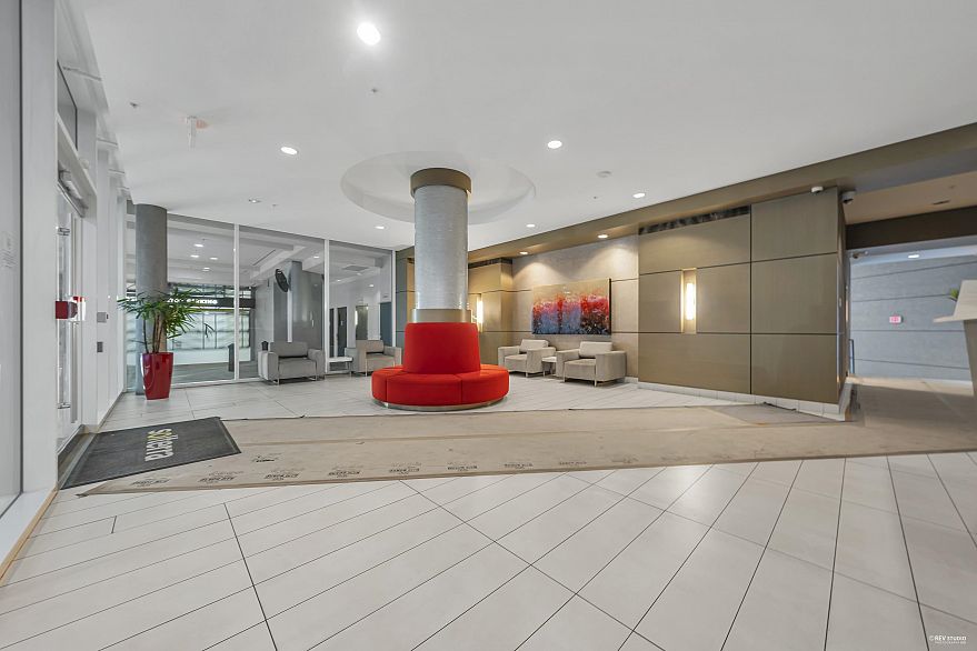 1602 535 Smithe Street