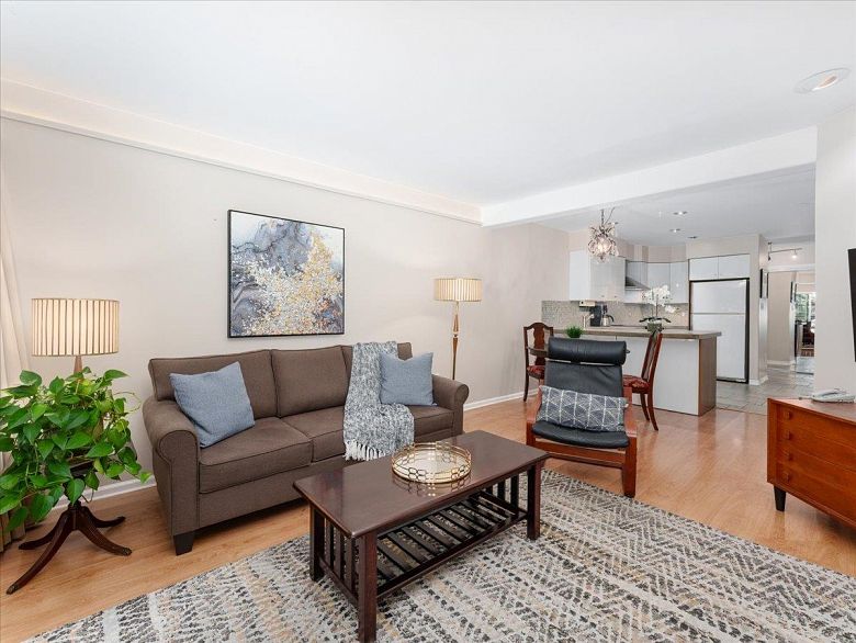 304 1274 Barclay Street