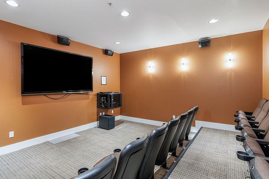 1705 550 Pacific Street