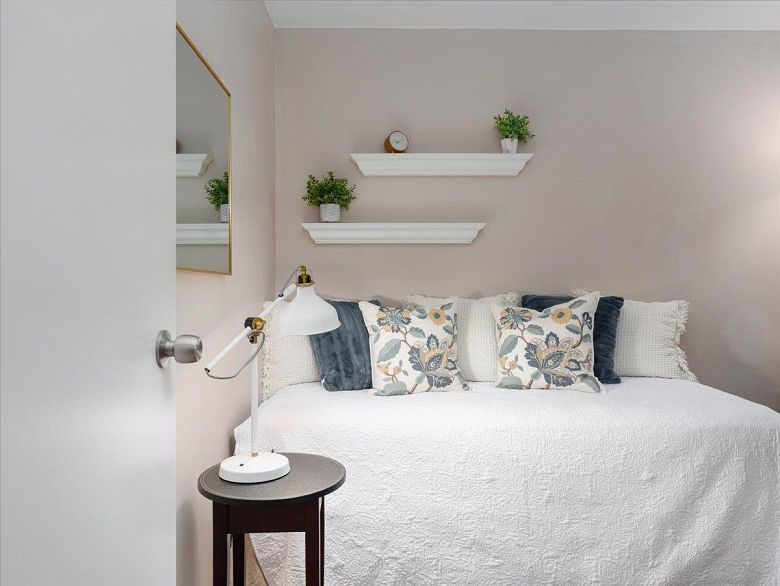 304 1274 Barclay Street