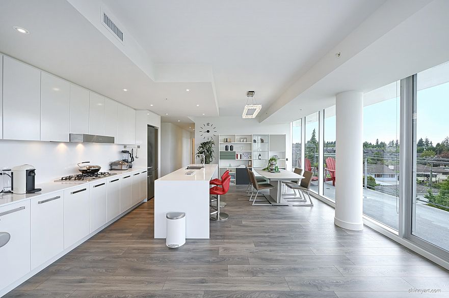 601 5699 Baillie Street