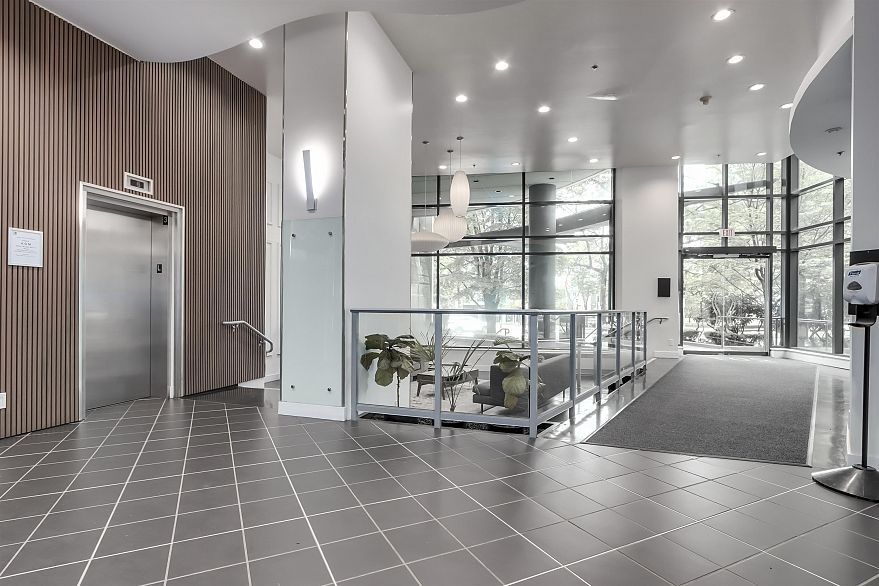 1102 501 Pacific Street