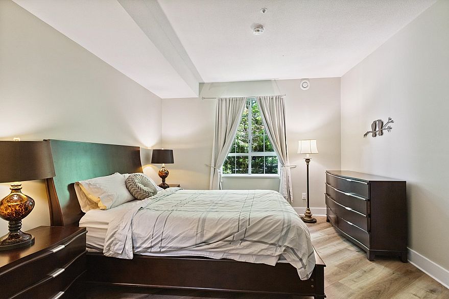 130 5835 Hampton Place