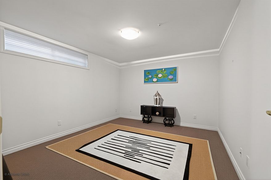 6787 Montgomery Street