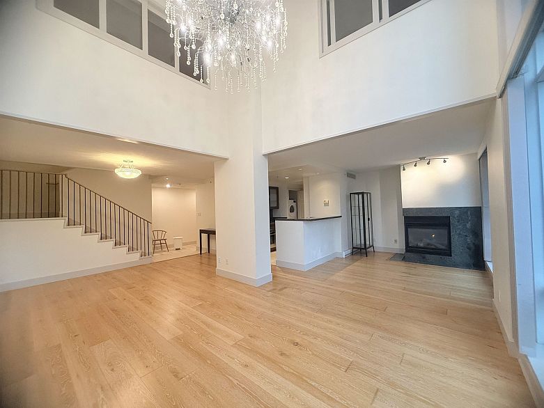 607 590 Nicola Street