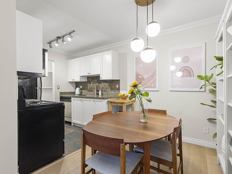 302 1550 Barclay Street