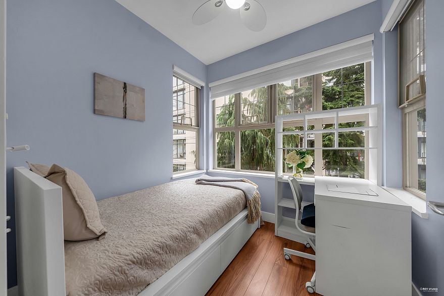 1305 4655 Valley Drive